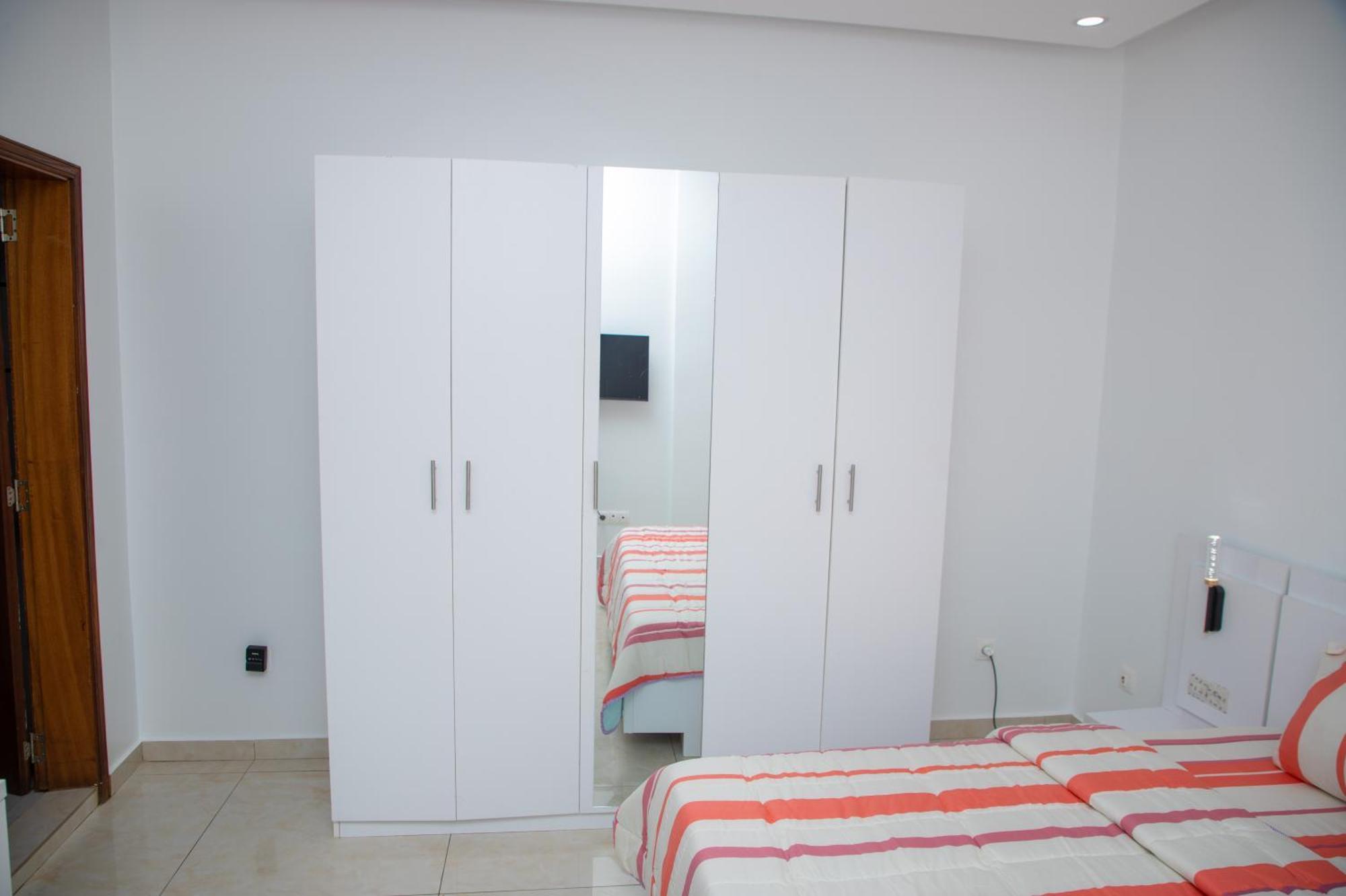 Residence Teranga Immo Luxe Residence Ndoumbe Sylla Dakar Eksteriør billede